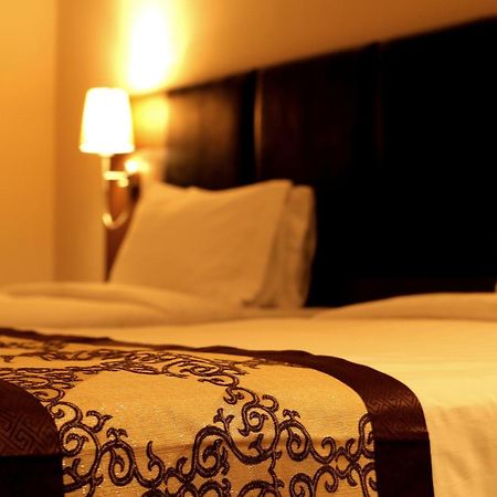 Ariya Hotel تيمفو المظهر الخارجي الصورة
