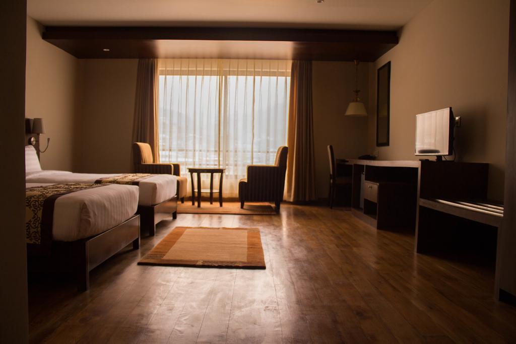Ariya Hotel تيمفو الغرفة الصورة